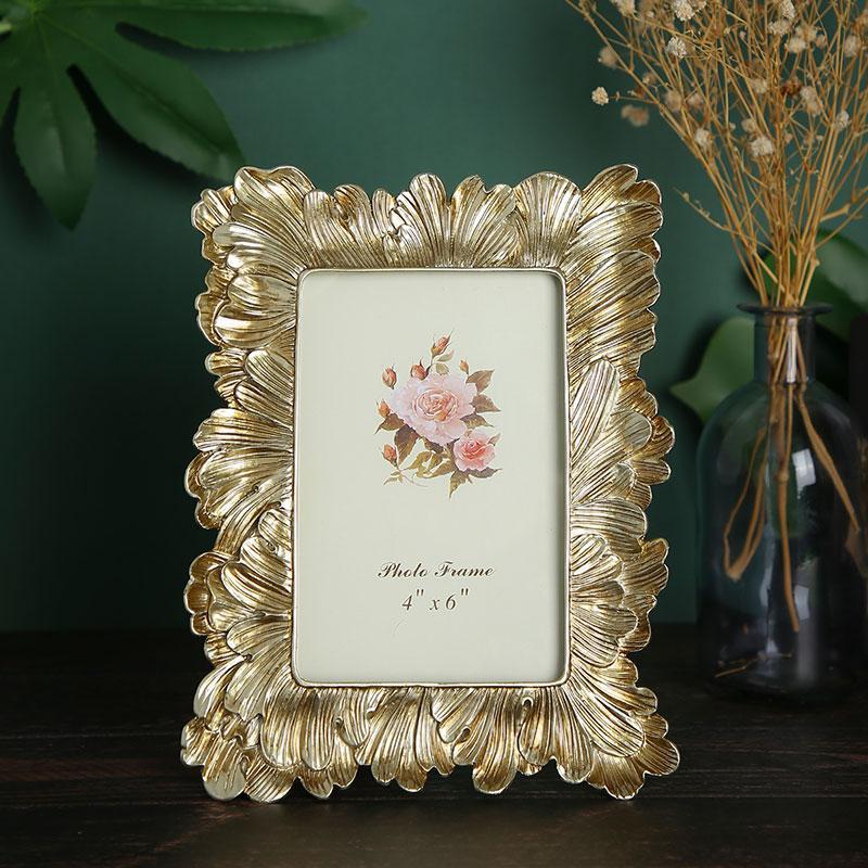 Vintage Resin Picture Frame